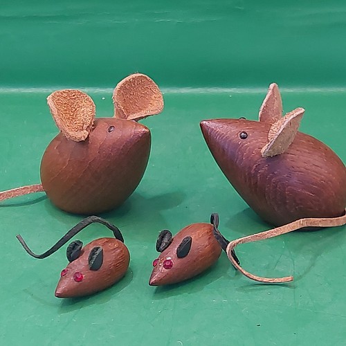 Mid century wooden mice mouse - wooden,
