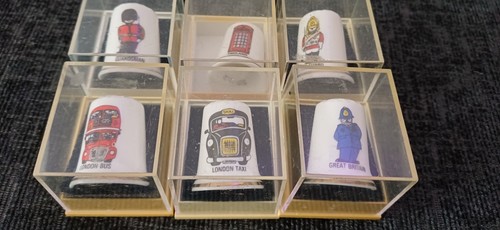 Six bone china - , thimbles
