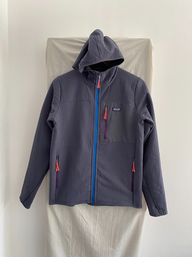 Patagonia tech face grey - face,