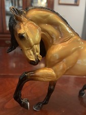 Breyer Tesoro De Oro - 2014