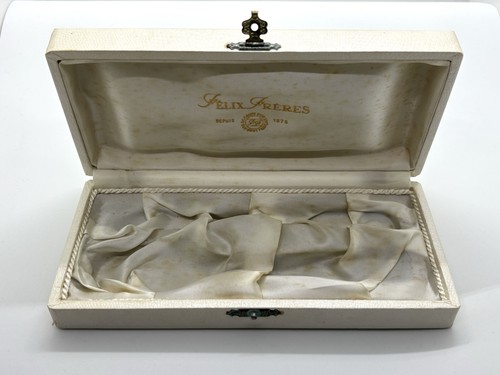 Empty vintage french felix - empty,