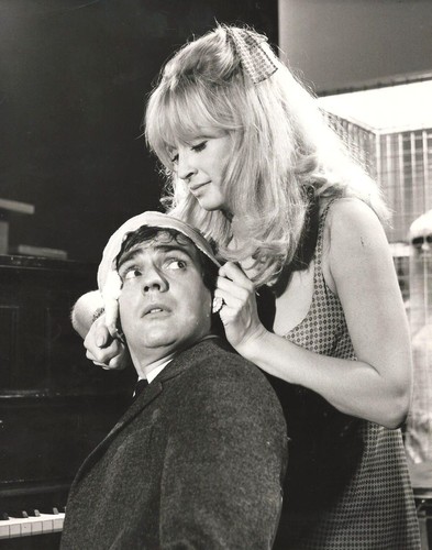 Suzy kendall 5 - 8.5", inch