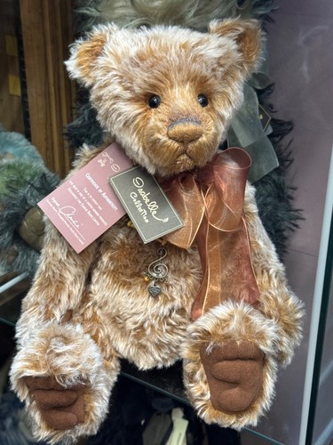 Charlie bears wilfred - charlie, isabelle