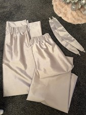 Laura Ashley -  Grey - Faux