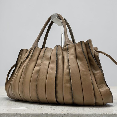 Lupo barcelona tote bag - barcelona,