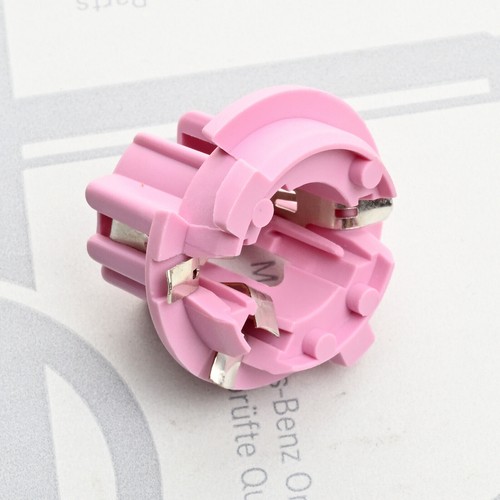 Mercedes lamp socket holder