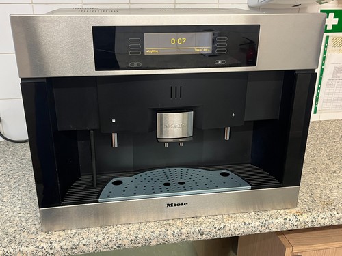 Miele cva4085 built - miele, to