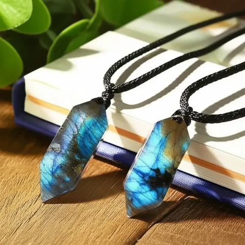 Natural labradorite crystal - labradorite,