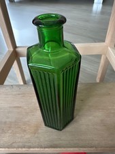 Antique Emerald Green Glass Chemist Ribbed Bottle 6 1/4”