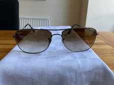 Ray-Ban Vintage Aviator Sunglasses. Silver frames and Black lens. 3477 59016