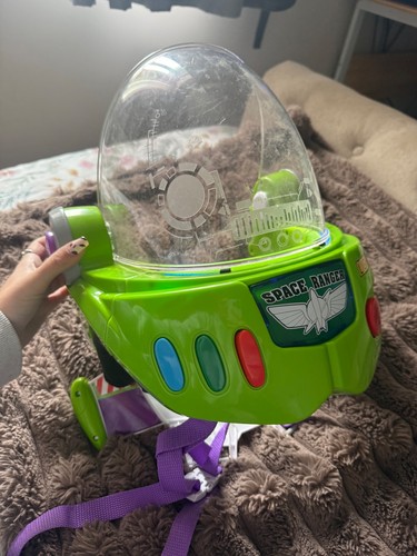 Buzz lightyear space ranger - lightyear,