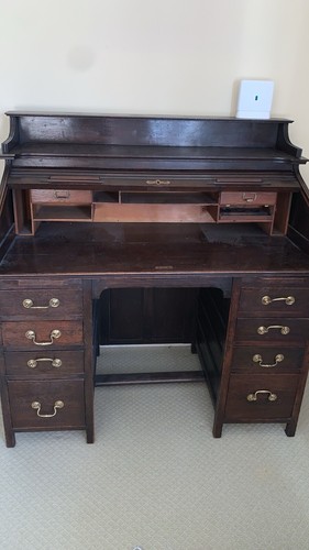 Rustic antique oak roll - oak,