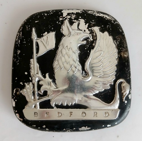 Bedford badge front - badge.,