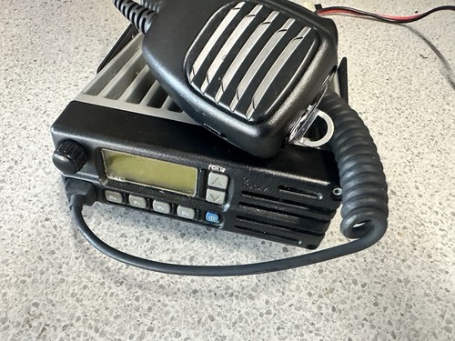 Icom f1010 vhf transceiver - icom,