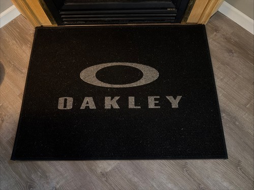 Oakley display retailer carpet - oakley,