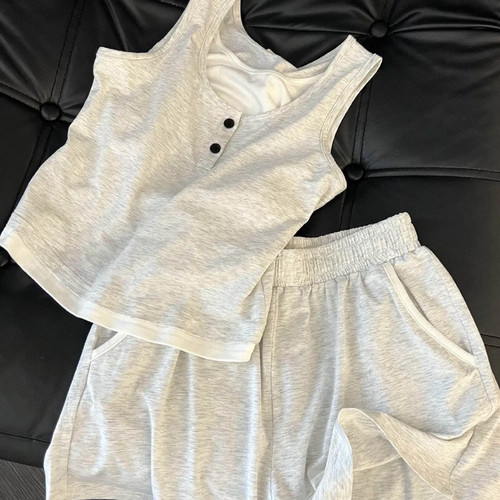 Simple solid color casual - simple,