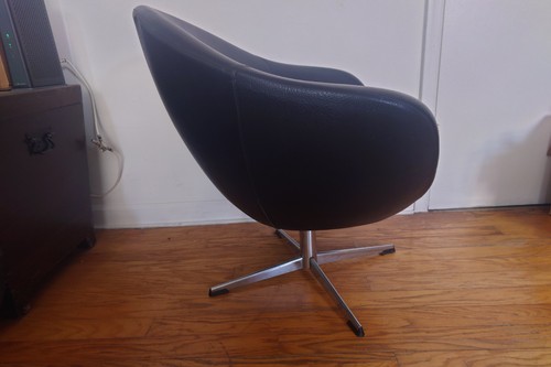 Amazing mid century swivel - mid,