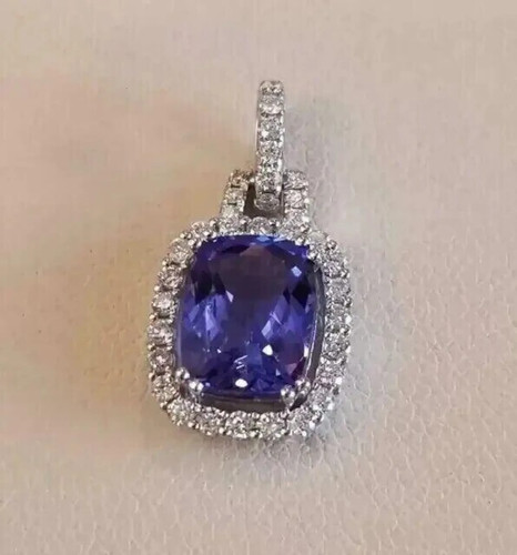 9ct natural tanzanite - 9ct,