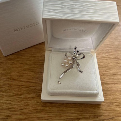 Mikimoto pearl brooch silver - mikimoto,