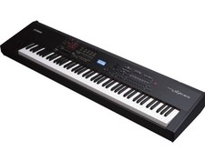 Yamaha S90 XS Music Synthesizer