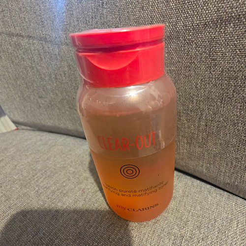 Clarins clear out - clarins, clear-out