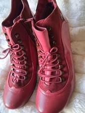 Hush Puppies Victorian Style