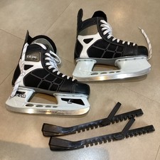 CCM 92 Ice Skates NHL UK Adult