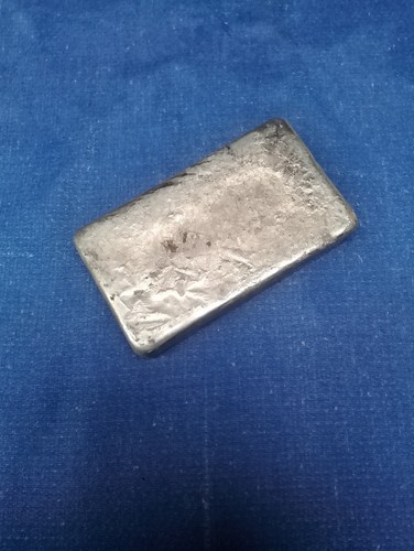 Lead ingot dross removed - |,