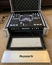 MIXER WITH KEYBOARD AND FLIGHT