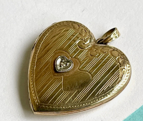 Vintage 10kt solid - vintage, heart