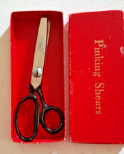 Pinking shears scissors used. Sheffield stainless steel. Work well.