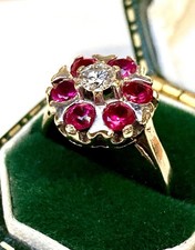 Gorgeous Vintage 9ct Gold Ruby