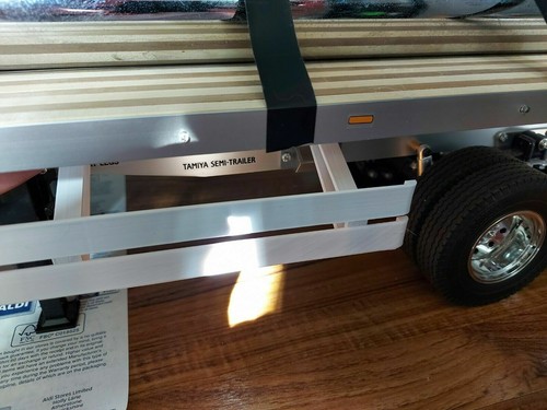 Trailer side rails crash - , bars
