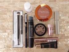 L'Oreal Paris Makeup Bundle x 10pcs + Free Nail stickers. Box 1