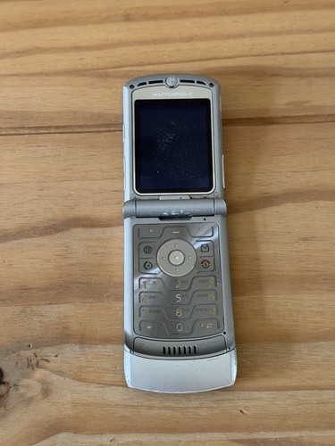 Motorola razr v3i silver - motorola,