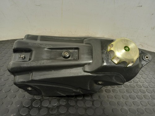 Kawasaki 250 fuel - kawasaki, tank