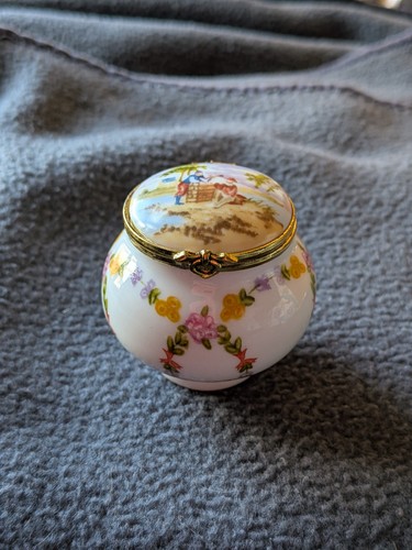 Del prado porcelain - porcelain, trinket