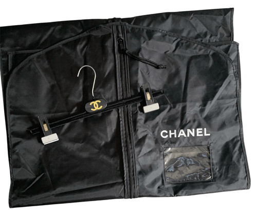 Chanel velvet hanger - &, new