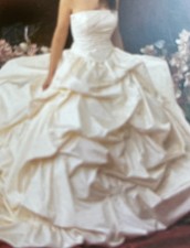 Justin Alexander wedding dress