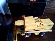 ROS 1:32 die cast New Holland