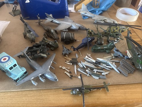 Diecast planes and helicopters - diecast,
