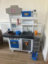 Little tikes Kitchen and