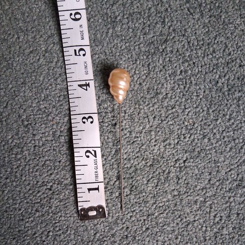 Vintage hat pin - hat,