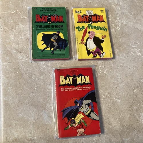 Vintage 1966 batman signet - batman,