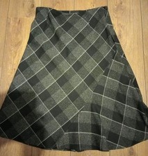 Ladies Stunning Winter Skirt