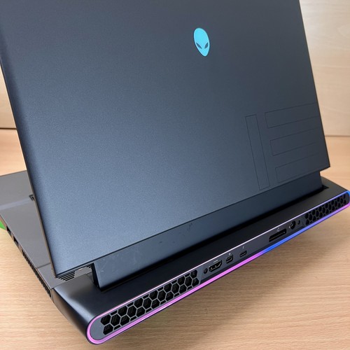 Alienware m15 gaming - alienware, 15.6"