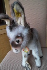 Vintage 28cm high Grissy