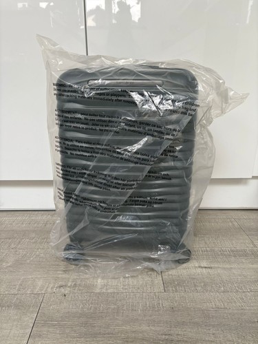 Cabin size hard samsonite - cabin,