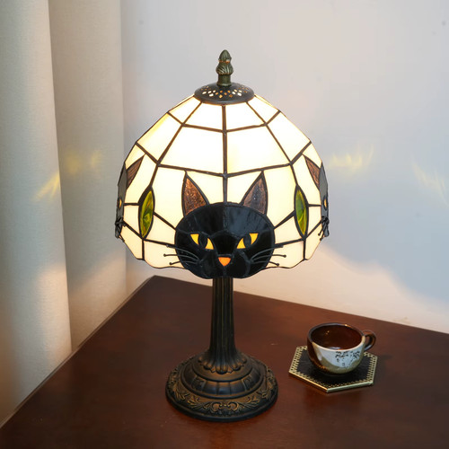 Vintage style cat lamp resin - style, (resin