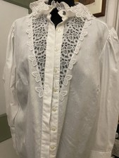 Authentic WHITE LACE trachten
